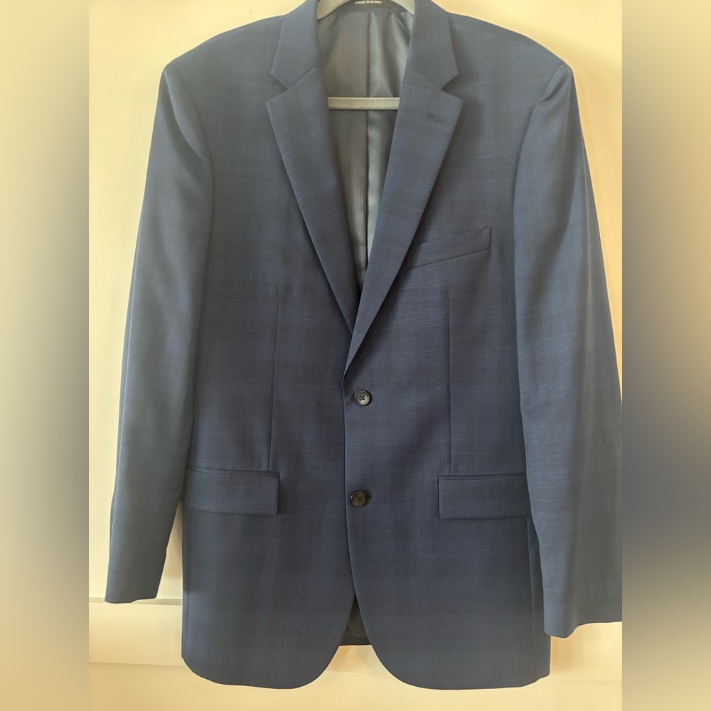 Kenneth Cole Navy Blue Sport Coat size 40L in excellent condition